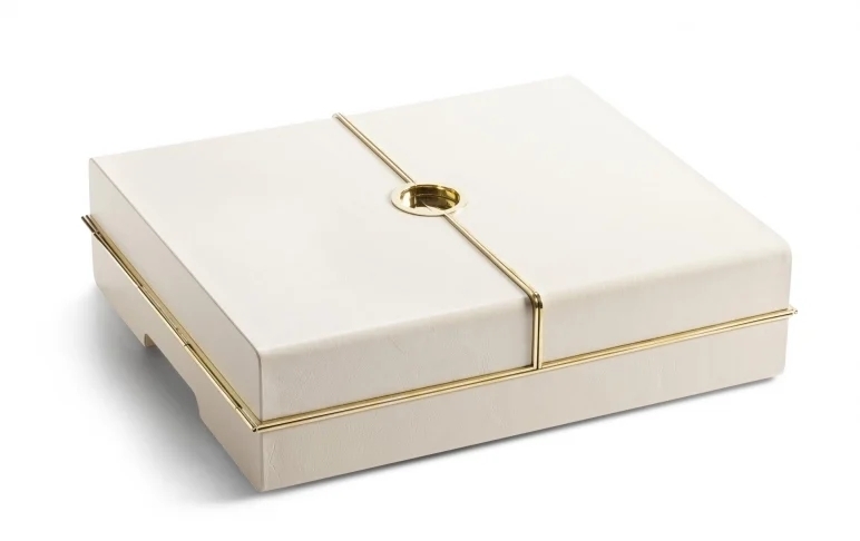 Ralph Lauren 麻將收納起來超有質感，又不占空間