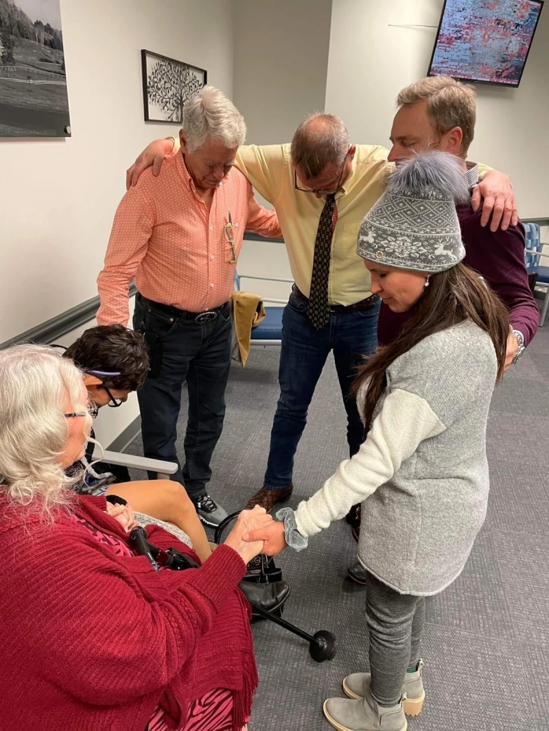 一家人團聚令人動容