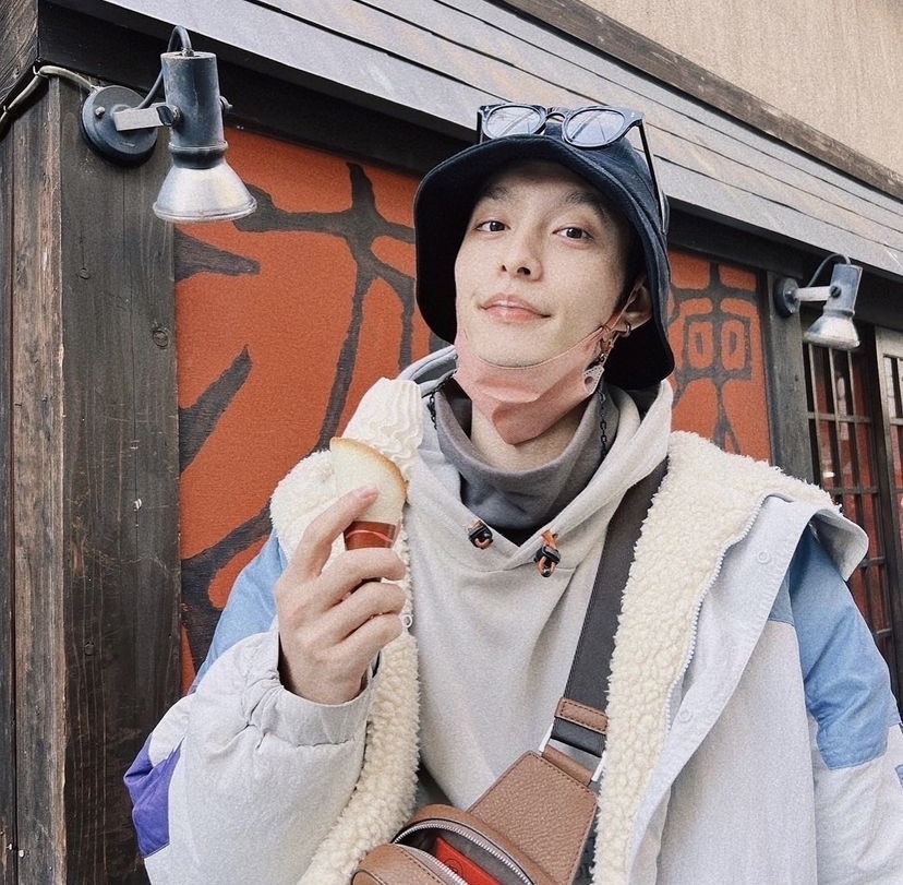 曹佑寧去日本玩