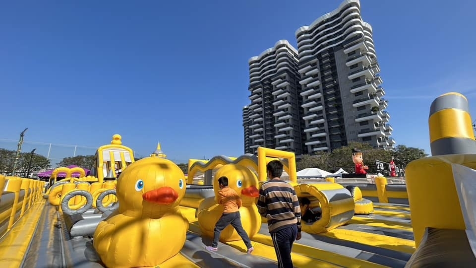 氣墊樂園