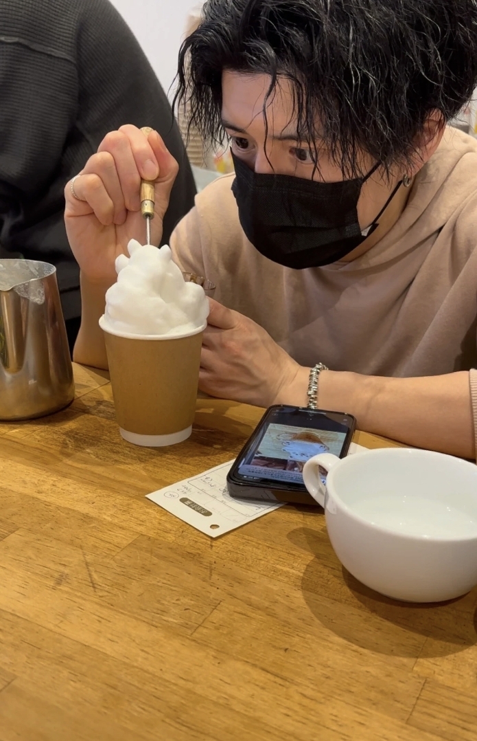 「HATCOFFEE」店員親自繪畫