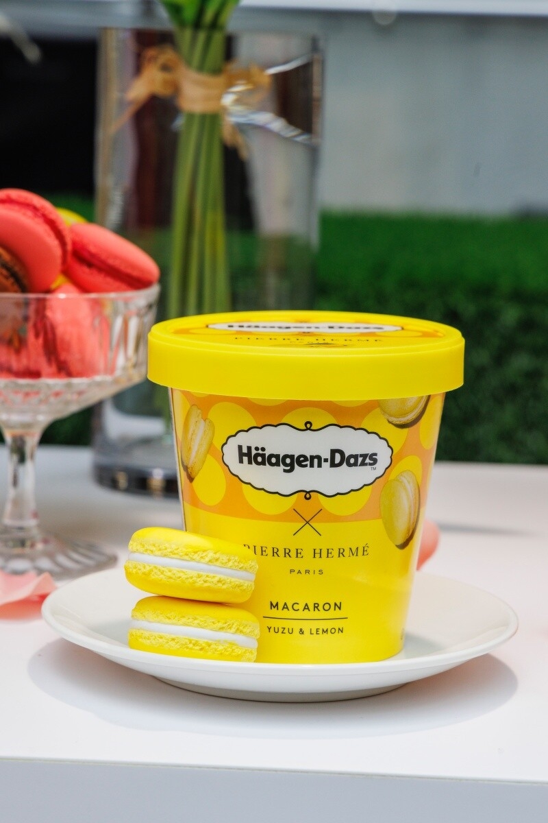 哈根達斯x Pierre Hermé聯名「柚香檸檬馬卡龍」冰淇淋