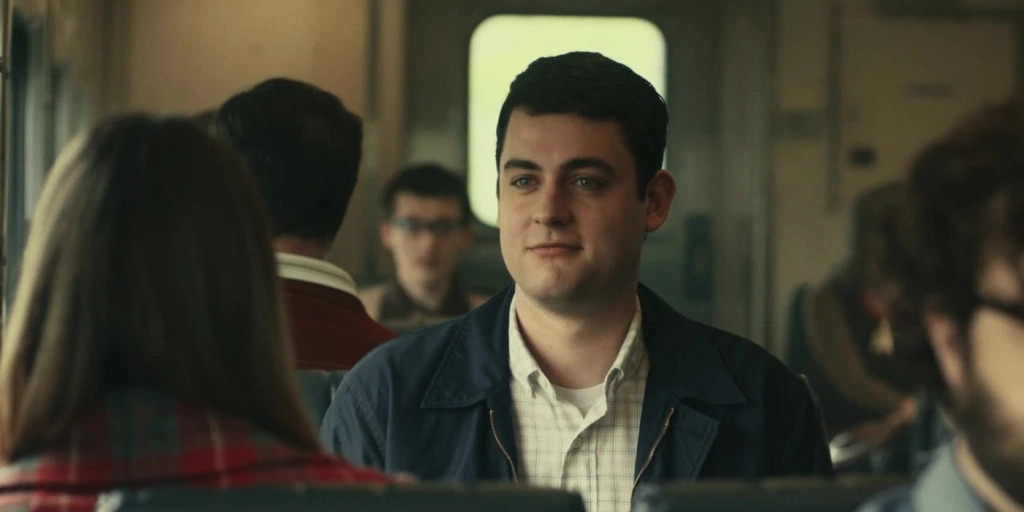 楚門漢克飾演年輕版奧托