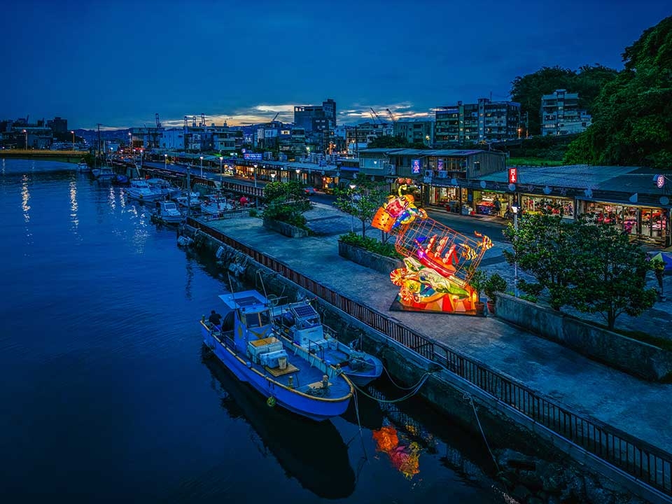 王耀瑞《瓶中船—浮沈》
