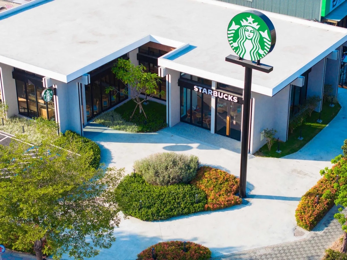 海安和緯門市以「熱帶植物」點綴的小花園