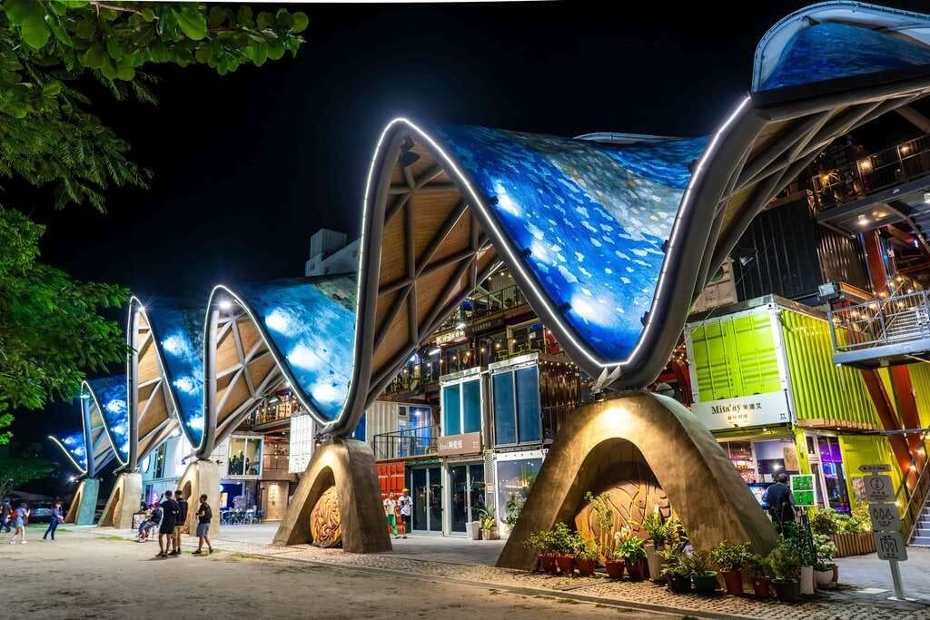 台東「鐵花村」