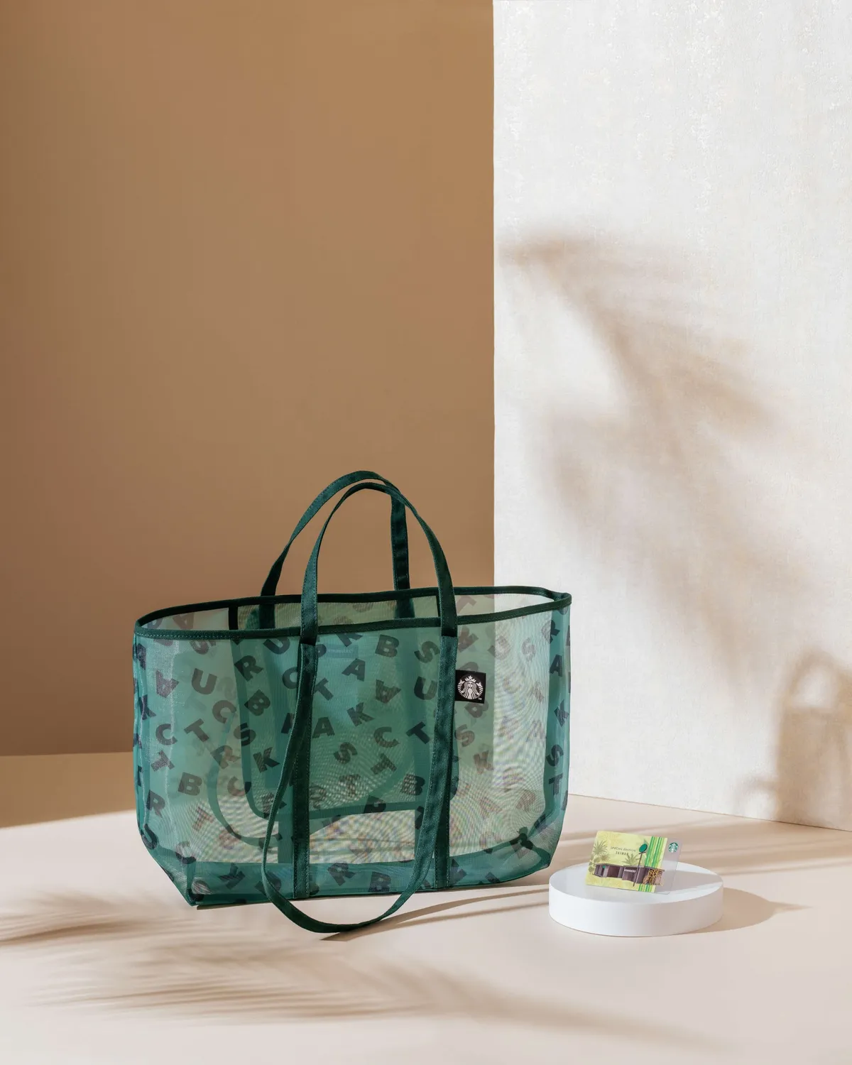 海安和緯門市推出復古潮流的「茄芷提袋」