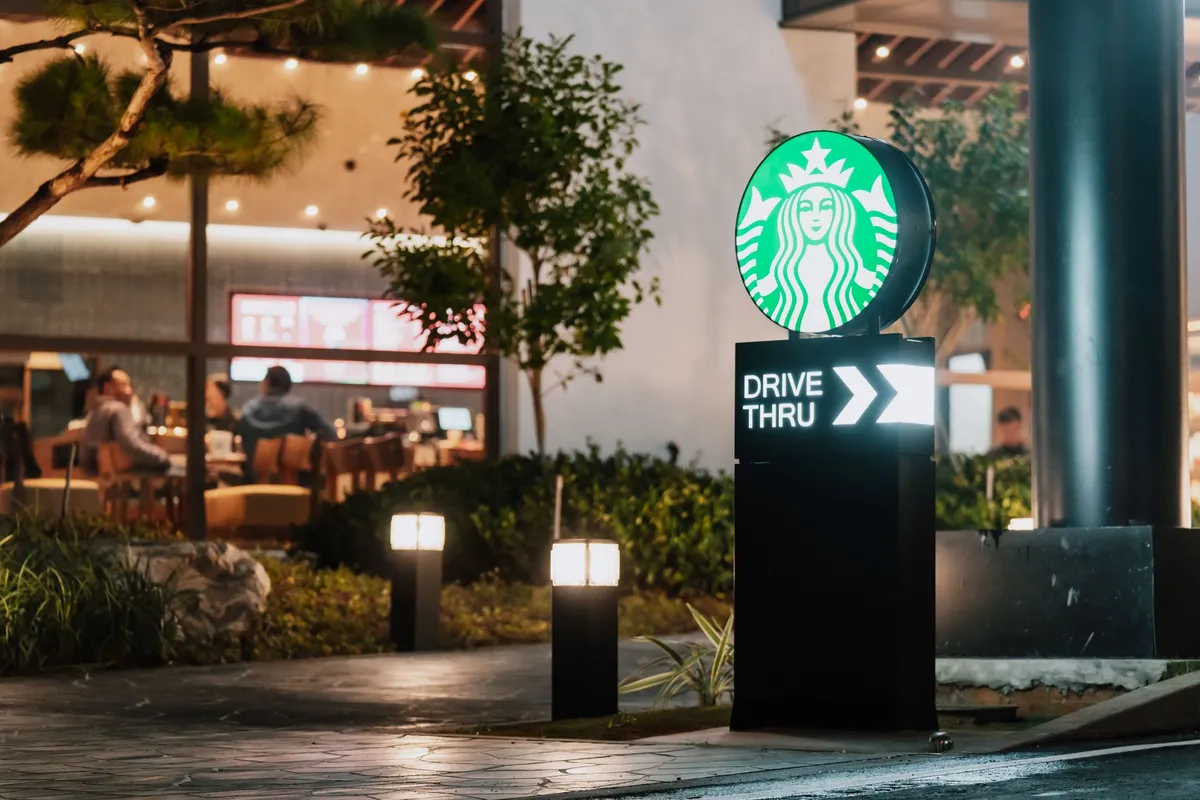 沙鹿北勢門市設計為車道型門市