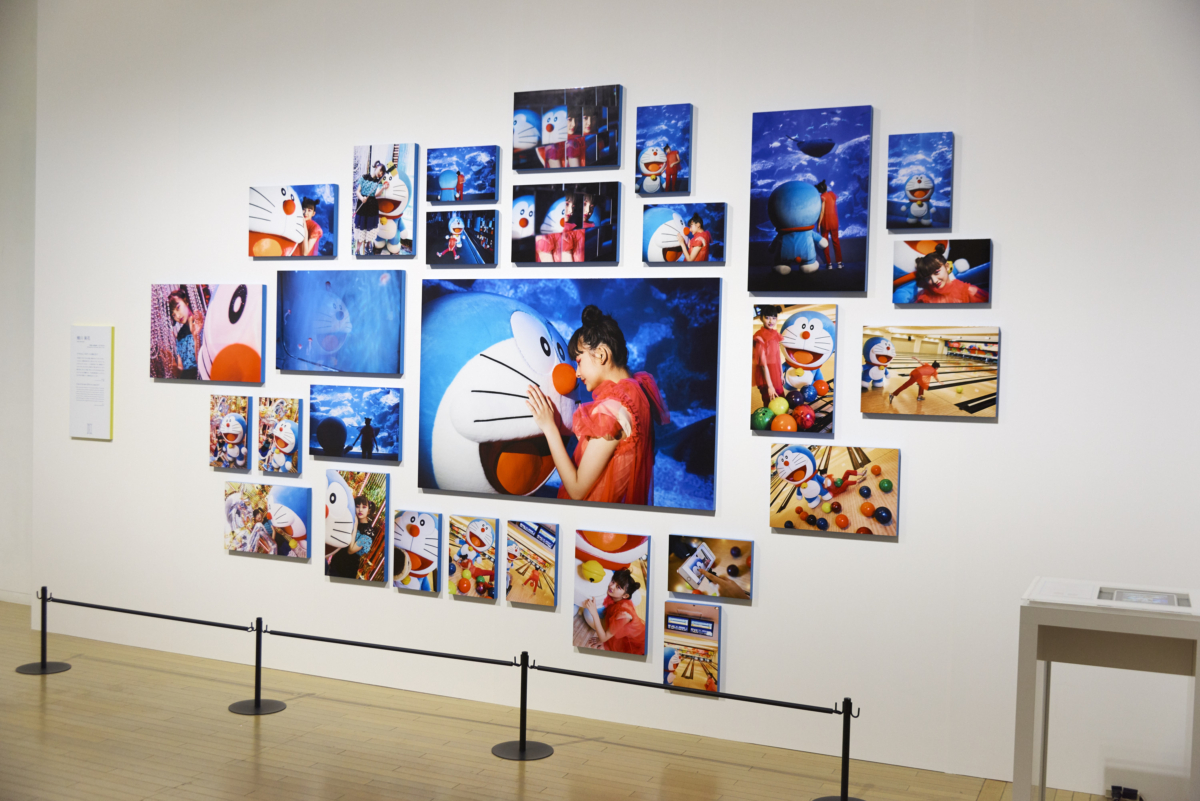 蜷川實花「與小哆啦的1日約會篇2017」©mika ninagawa ©Fujiko-Pro。