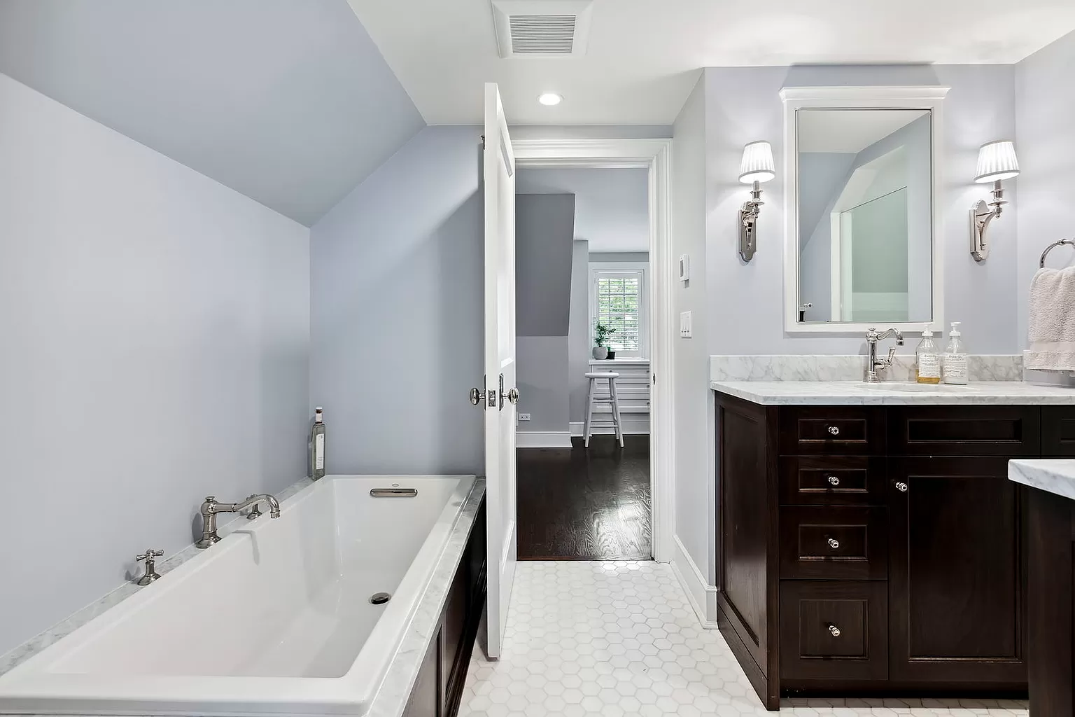 凱文睡覺的閣樓經過大幅改造