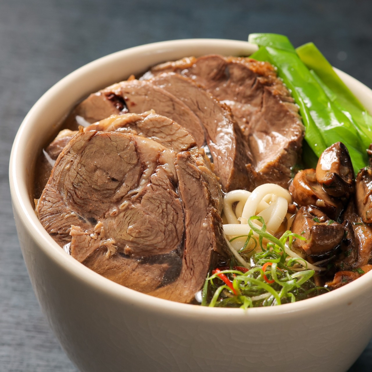 台北晶華酒店 「冠軍清燉牛肉麵」