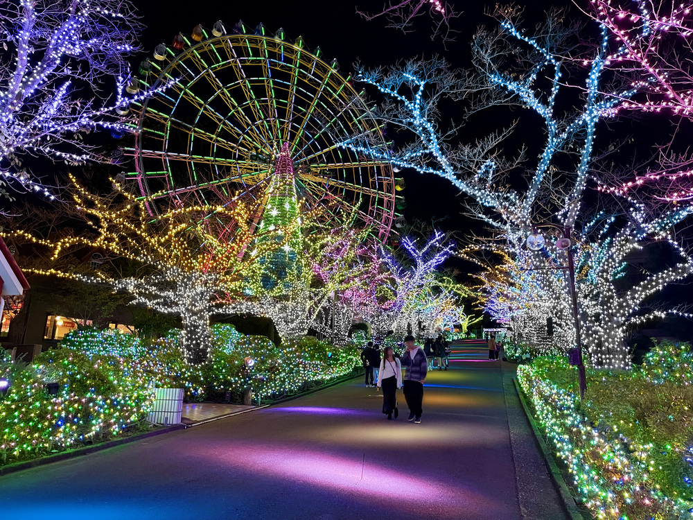 活動以鑽石、紅寶石等寶石色彩為靈感，使用了數百萬顆LED燈。